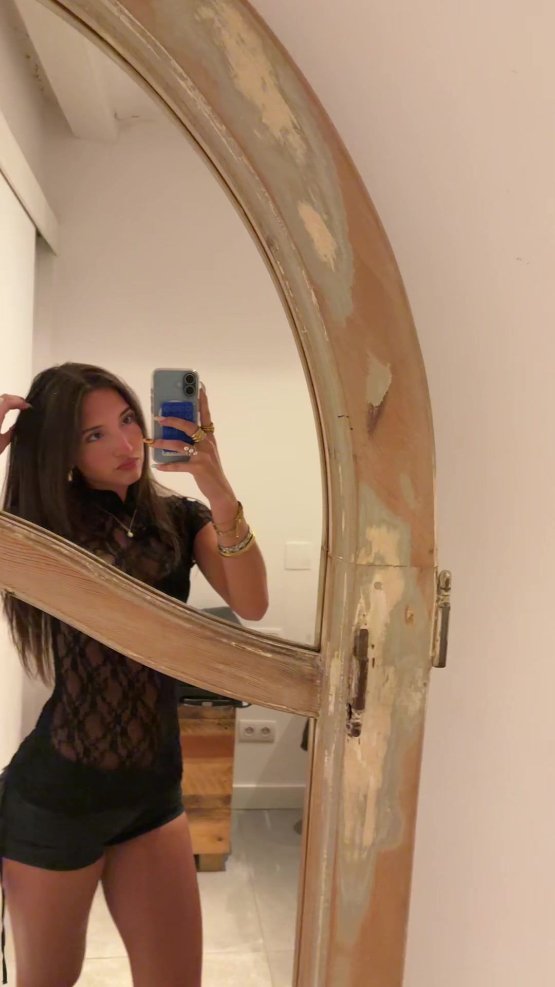 @elena
