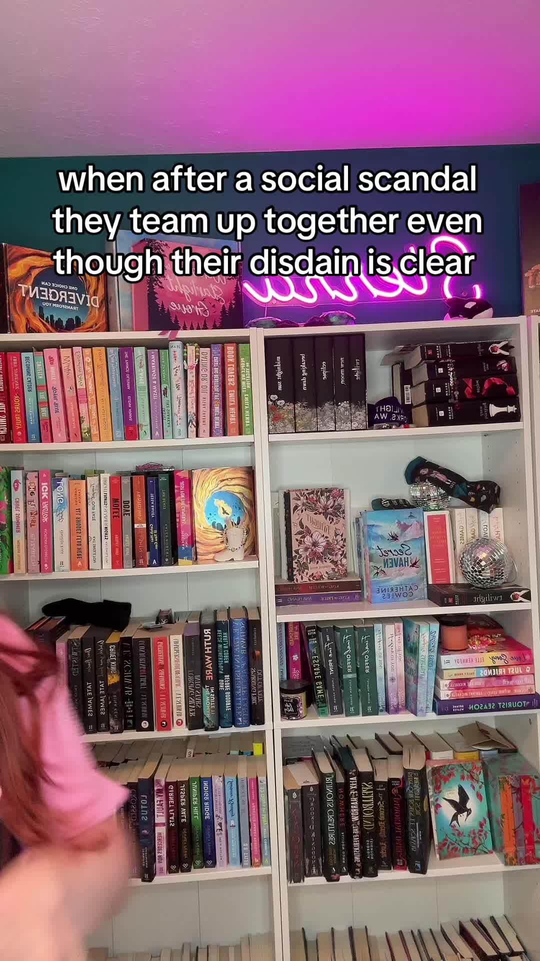 @Books With Sierra 🖤