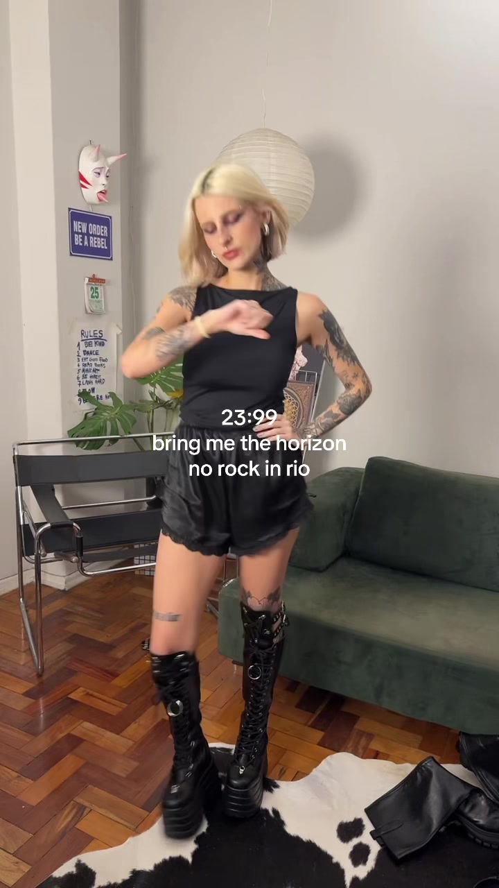 @letícia kohanoski 🥀⛓️🖤