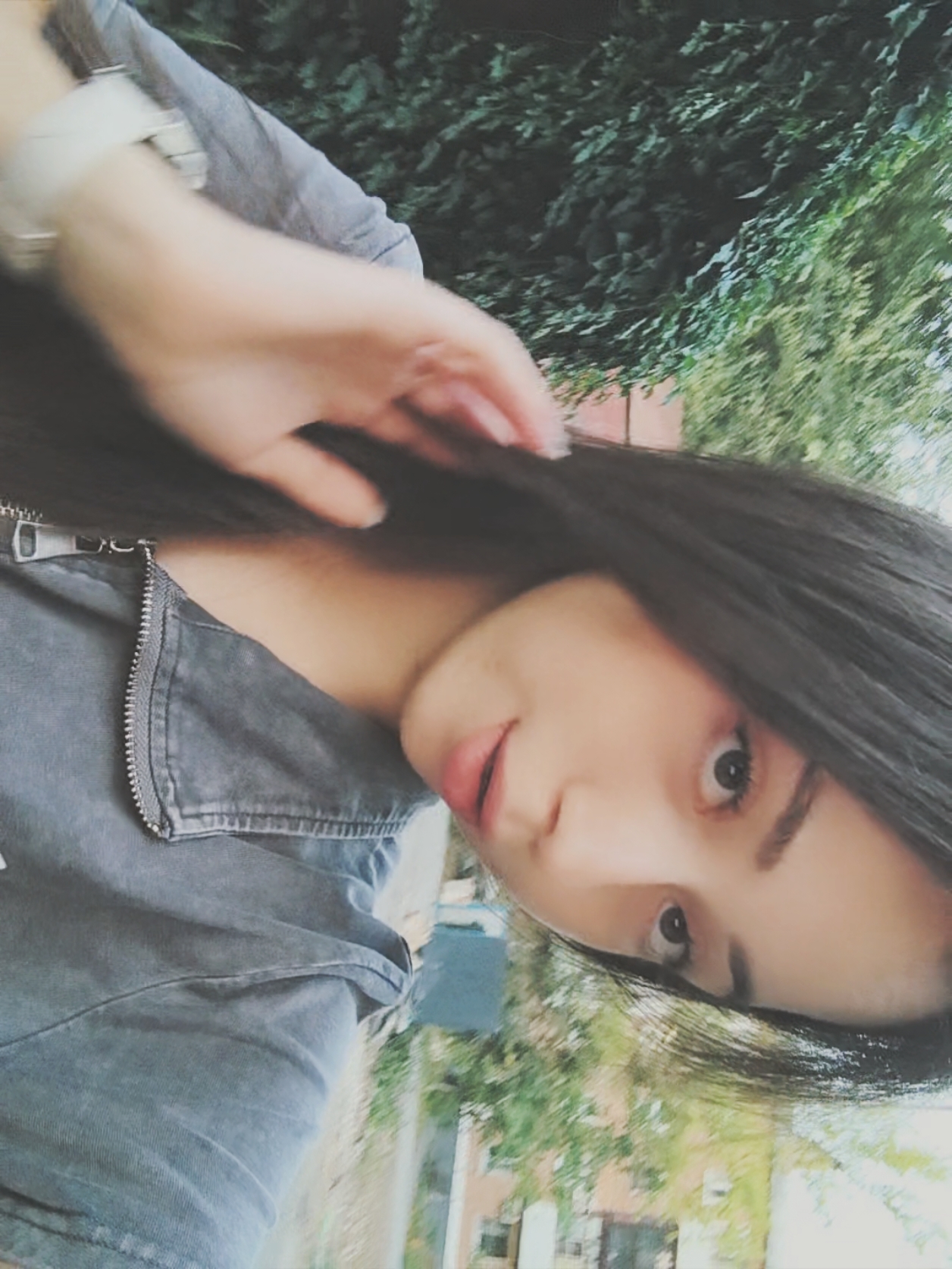 @°M