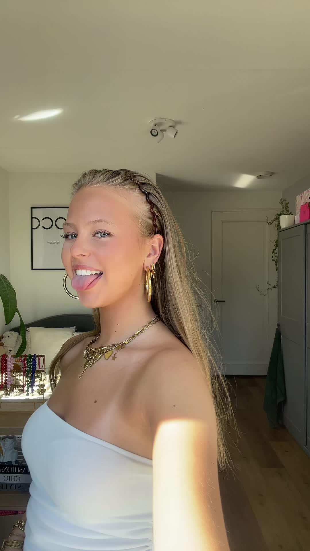 @𝐋𝐨𝐭𝐭𝐞⭑