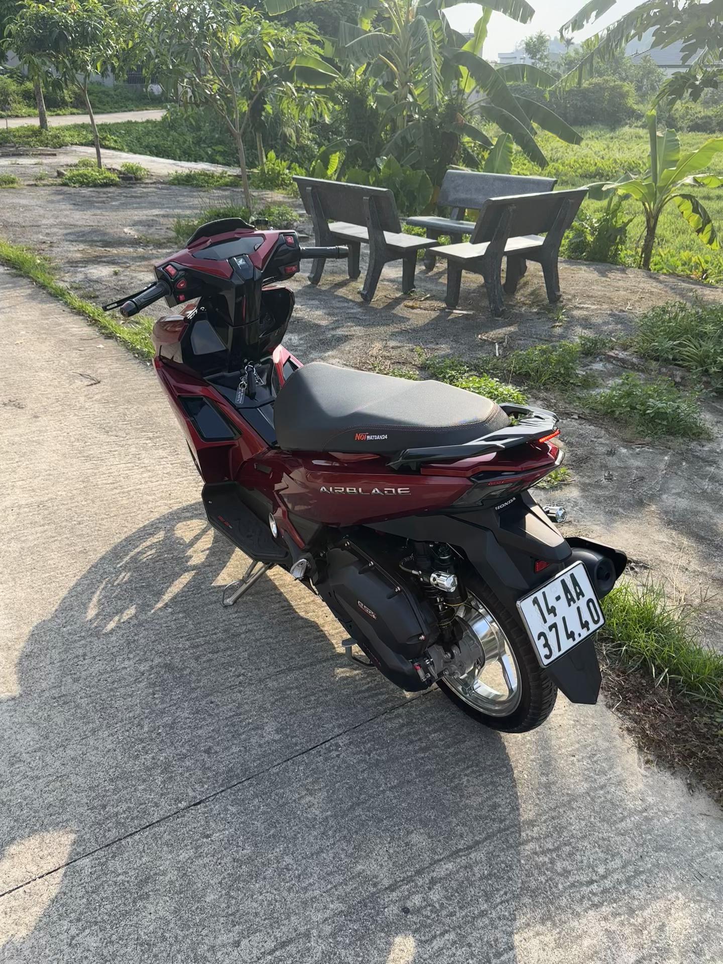 @Thành Long