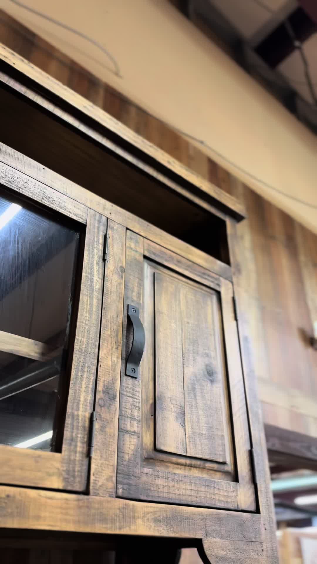 @RusticFurnitureDepot