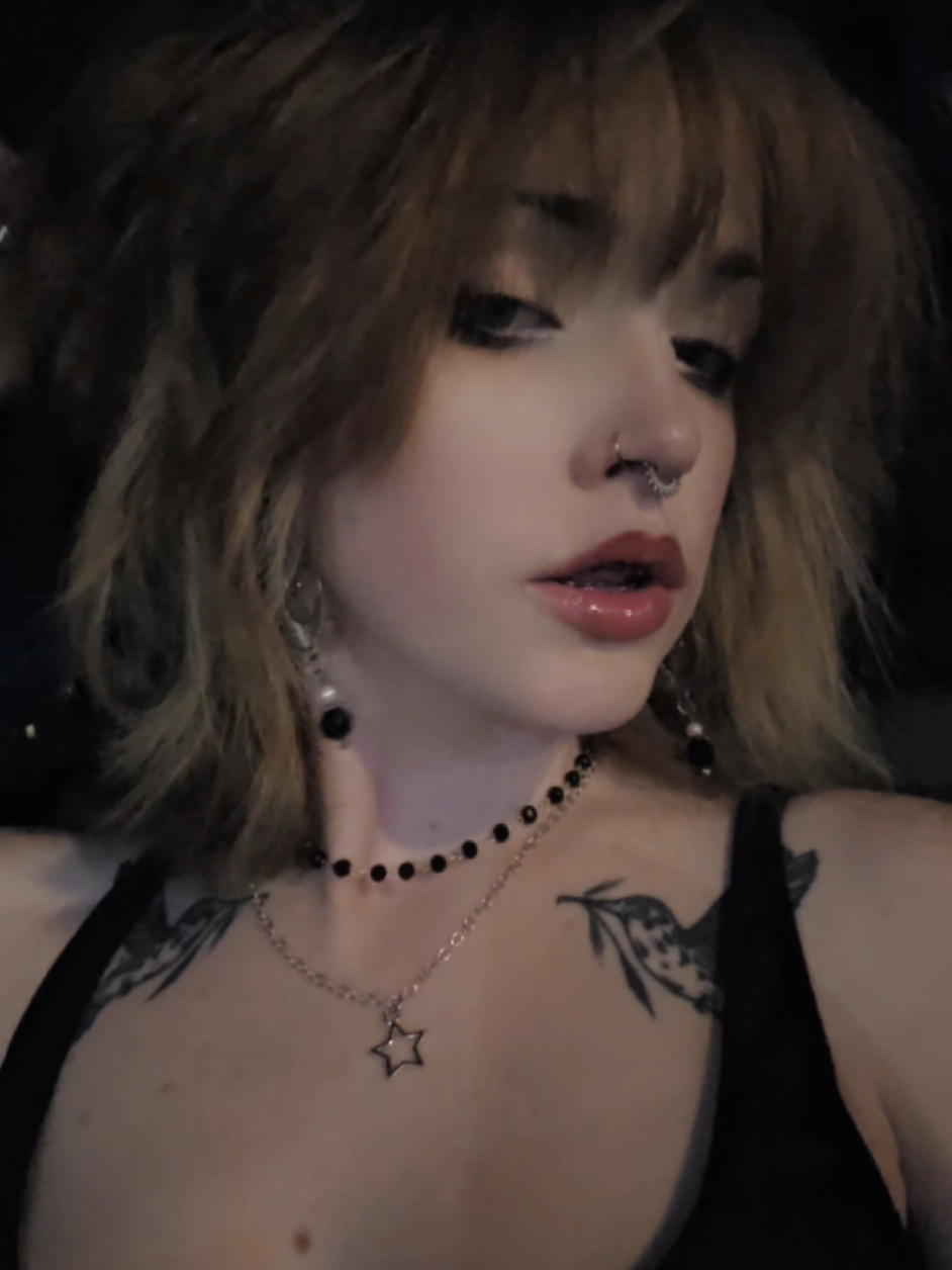 @𝓕𝓵𝓪𝓶𝓮 🖤