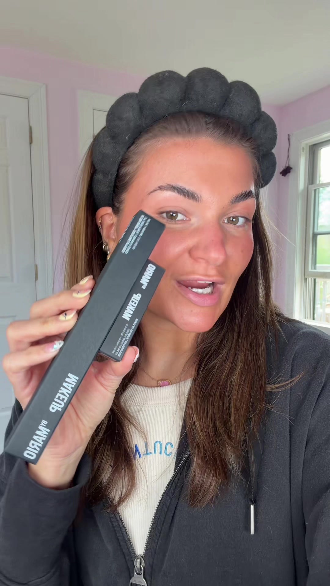 @Makeupmaddie