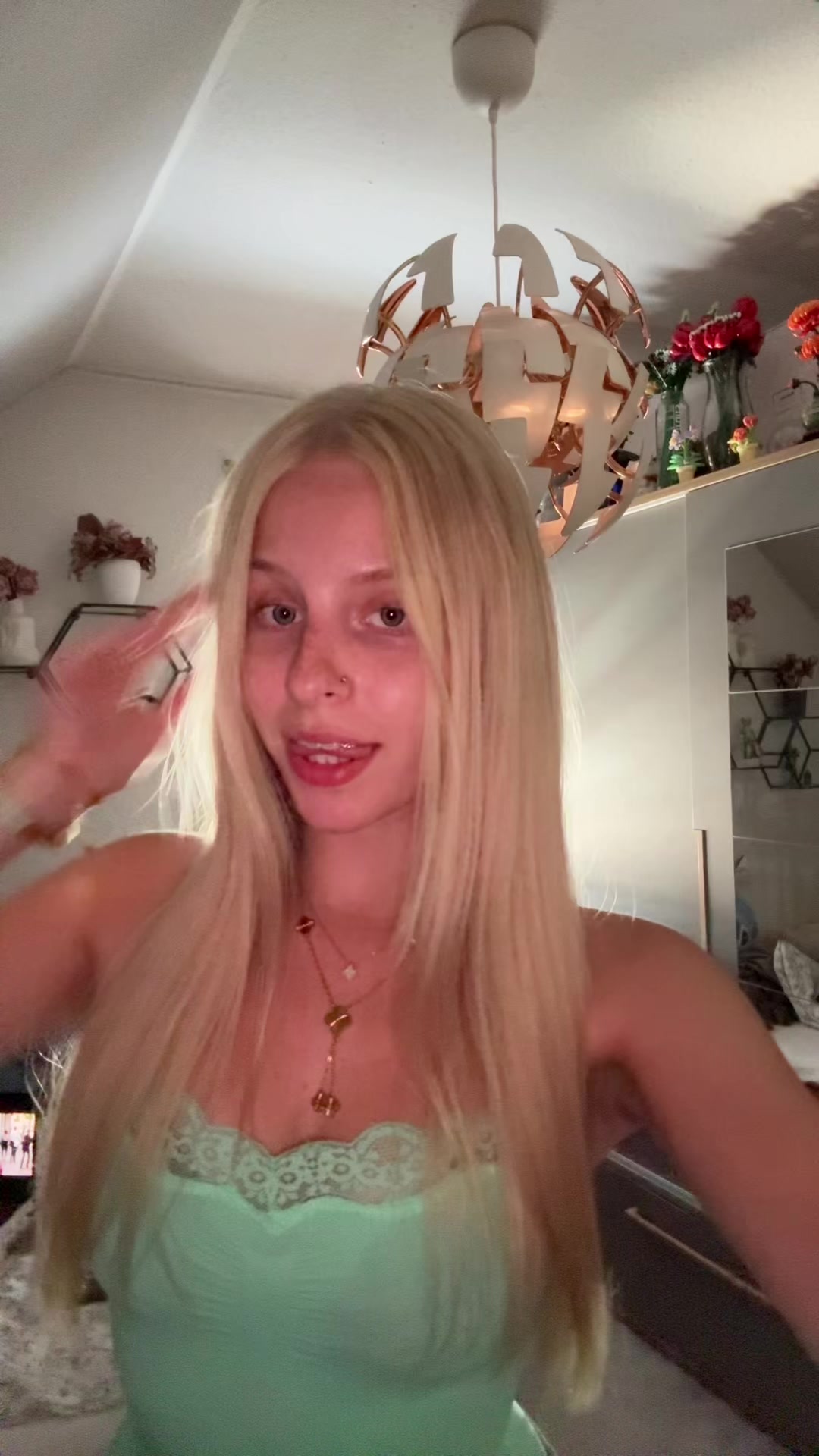 @𝐍𝐞𝐥𝐞
