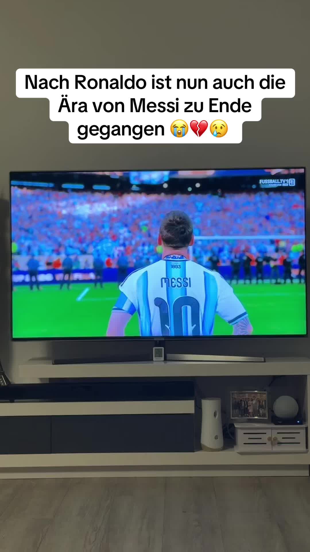 @𝗟𝗢𝗩𝗘-𝗙𝗢𝗢𝗧𝗕𝗔𝗟𝗟-🤍