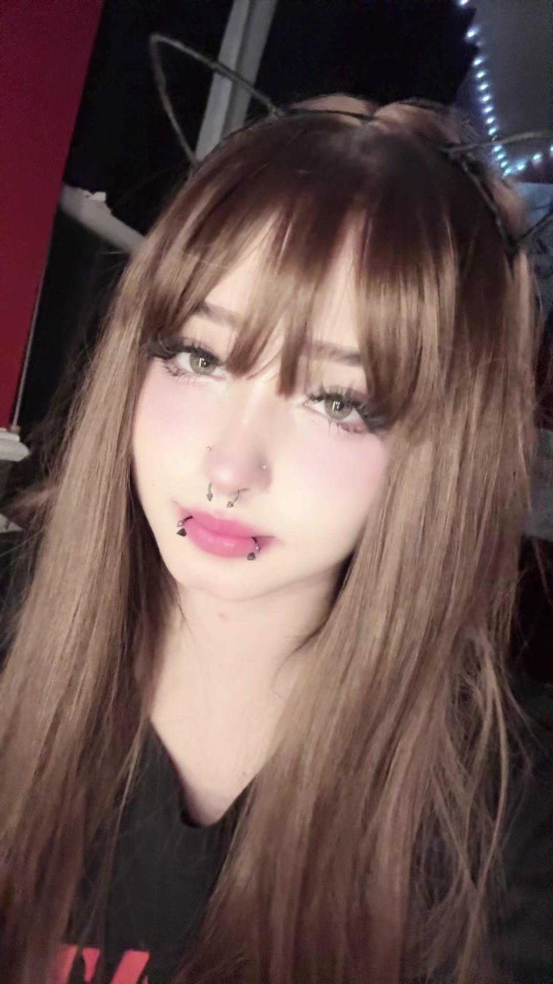 @waifulacey