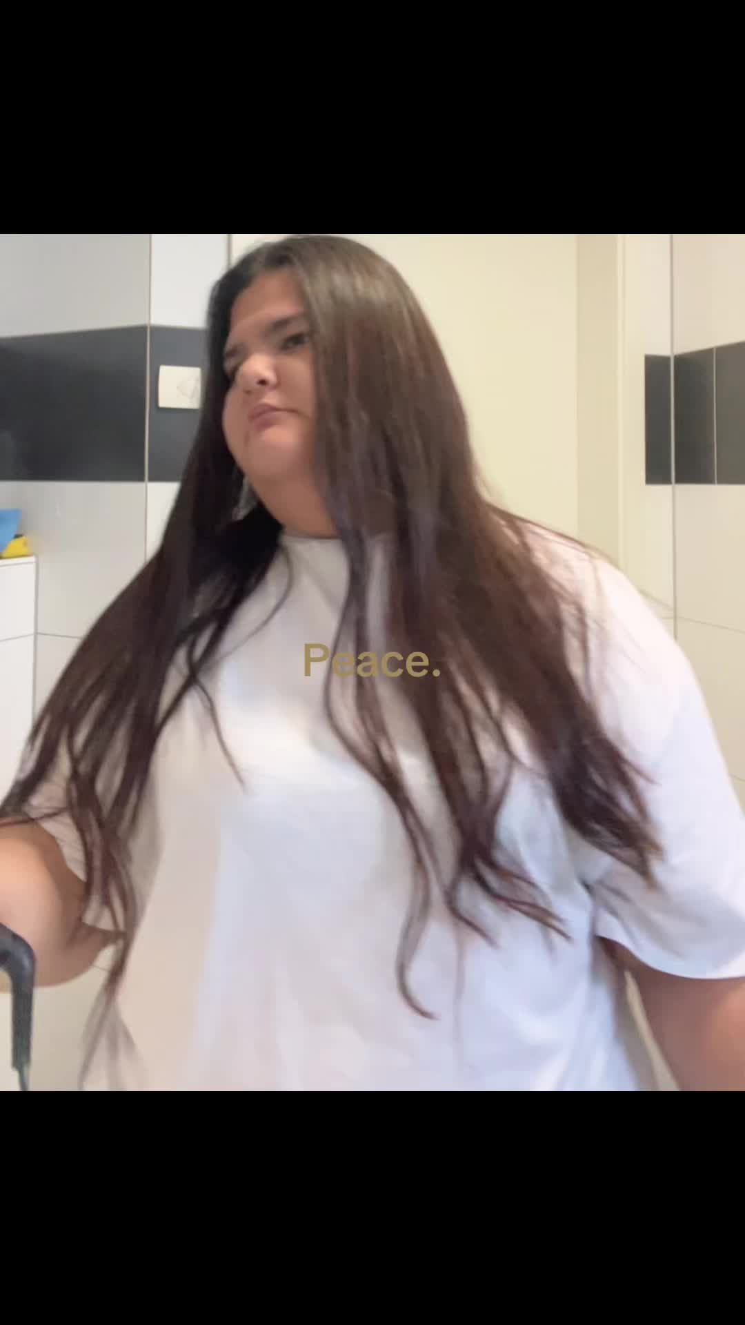 @leonora_official