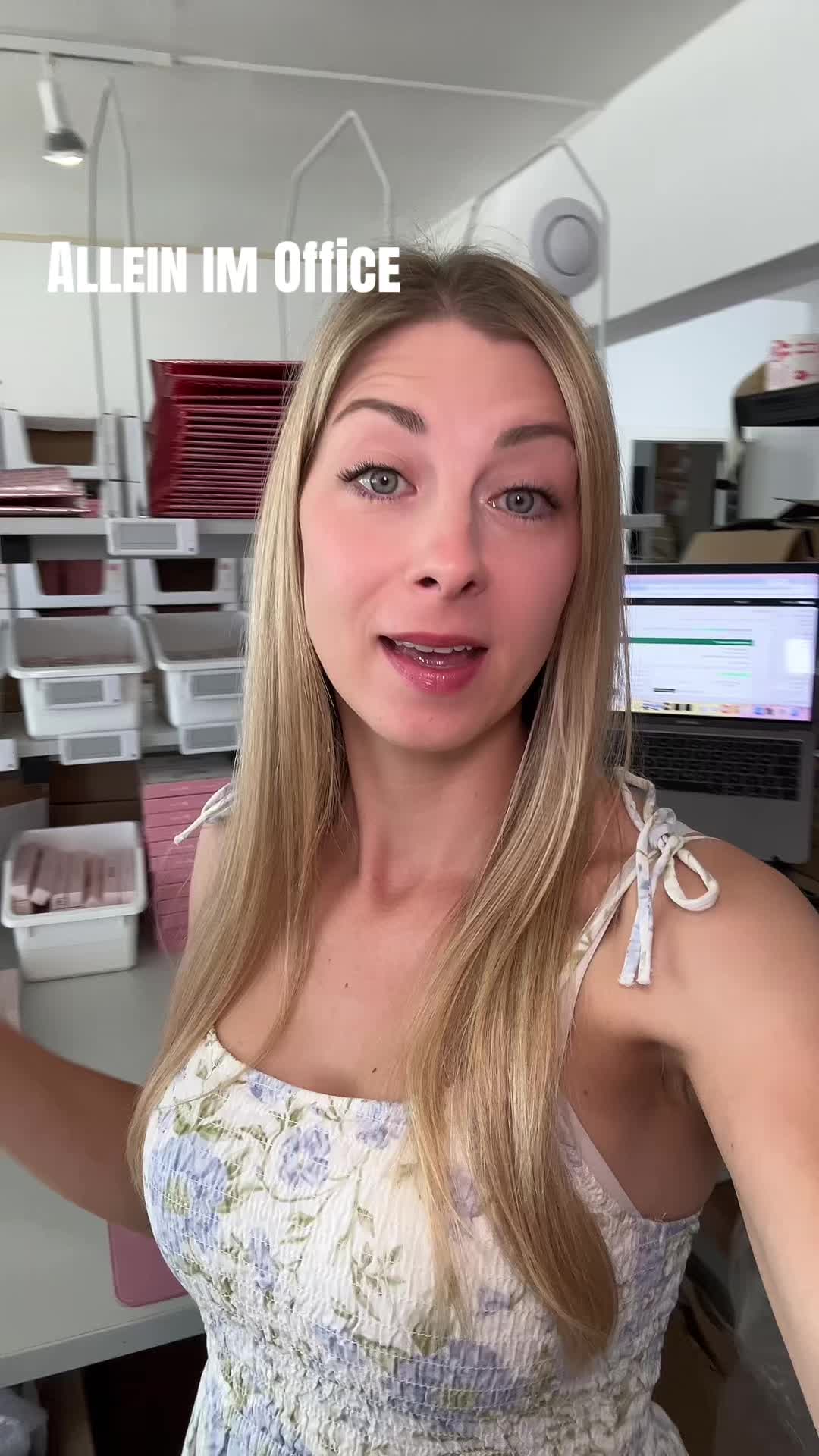 @PINKYPACT