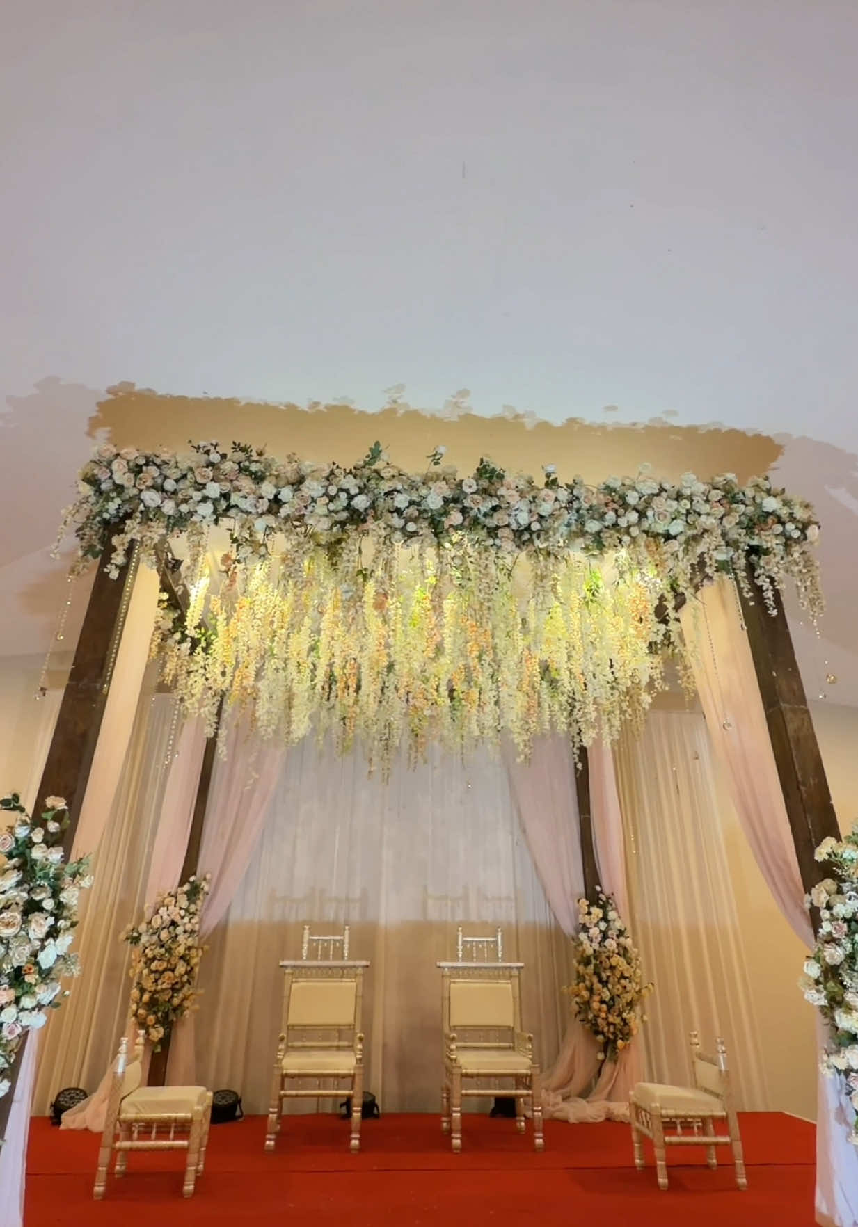 @kameliathefloraldesigner