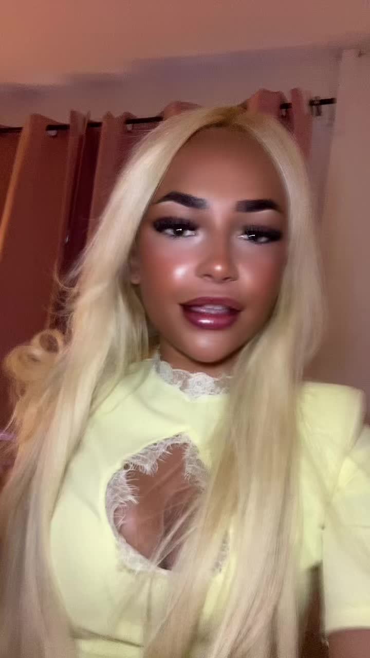 @bella