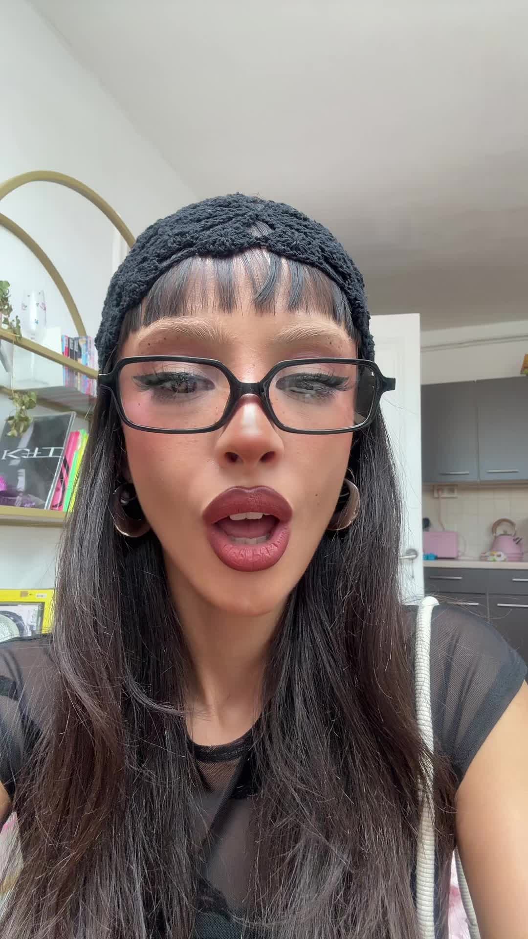 @PinkNeon