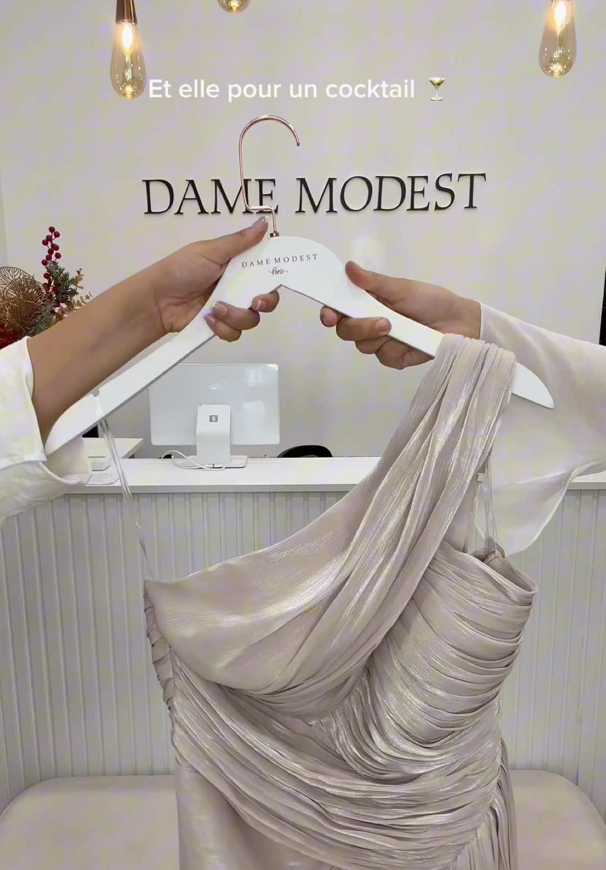 @DameModest