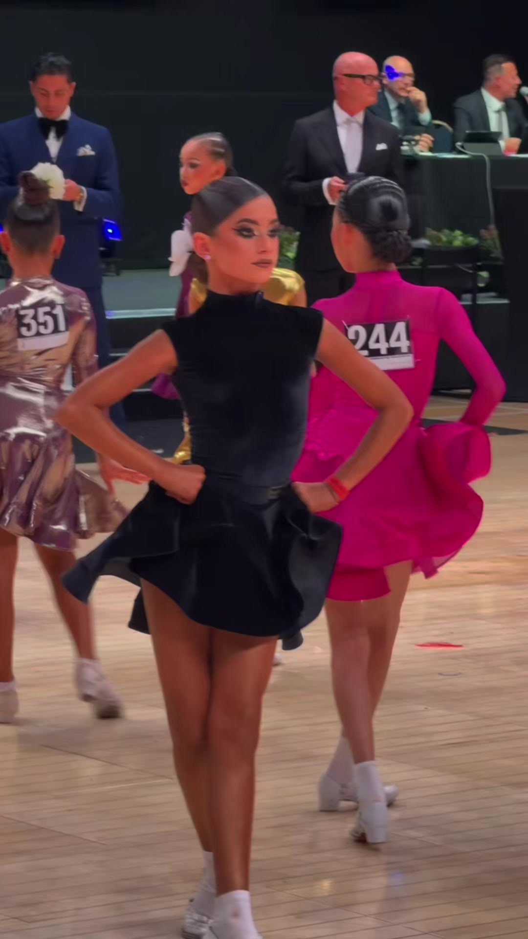 @ari dobrova💋