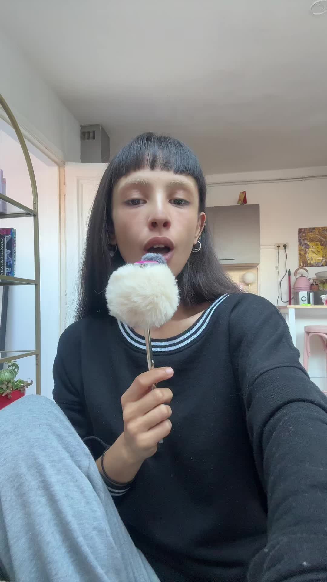 @PinkNeon