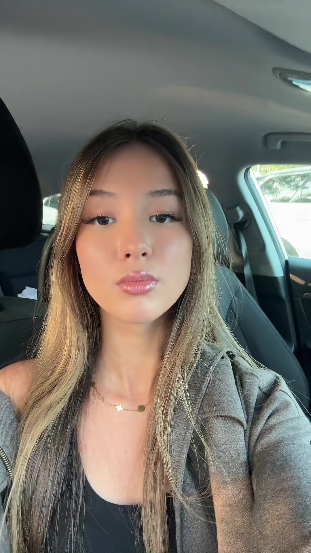 @𝑆𝑎𝑟𝑎𝑛𝑦𝑎