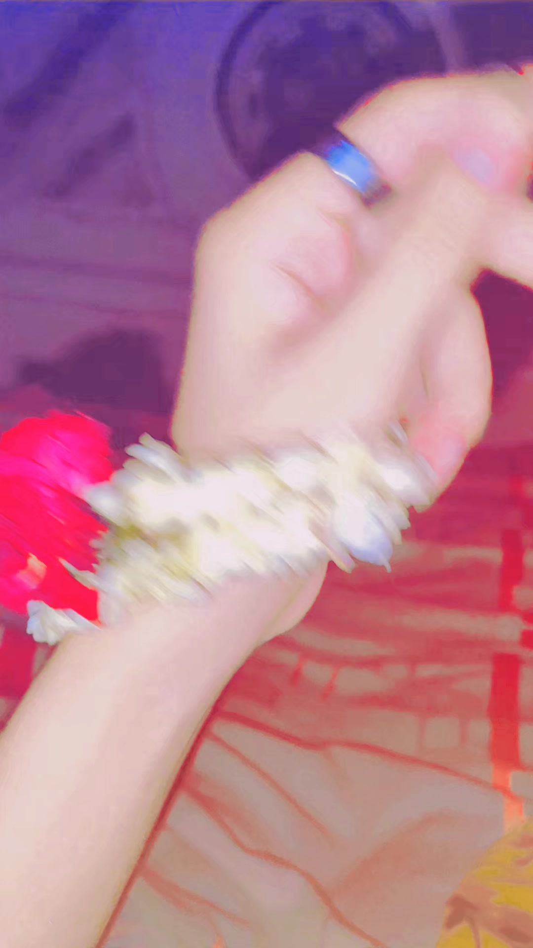 @𝙋𝙖𝙧𝙞 🌸