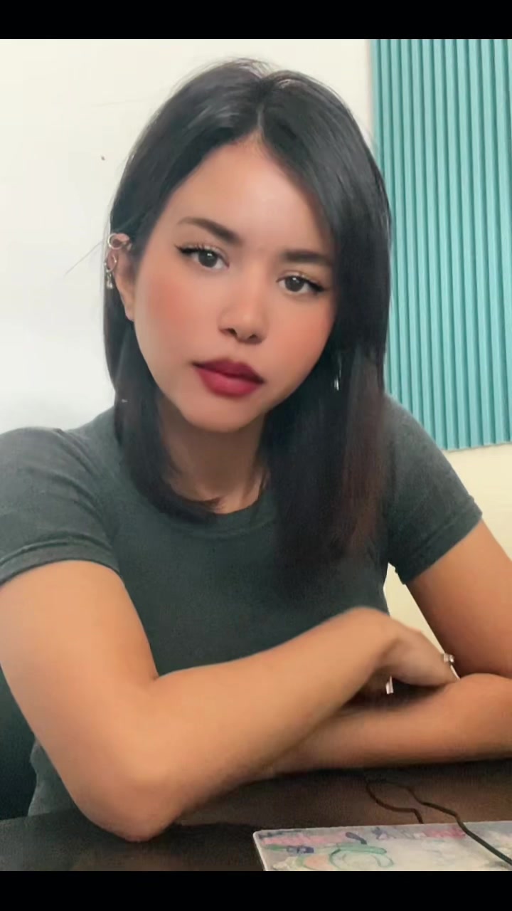 @Feryel🦂