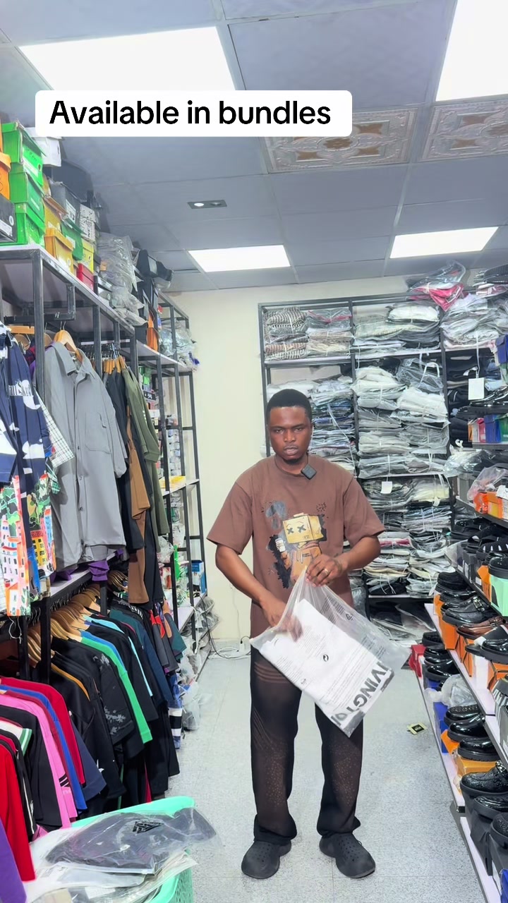@BIGGEST TSHIRTWAREHOUSE IN IBD
