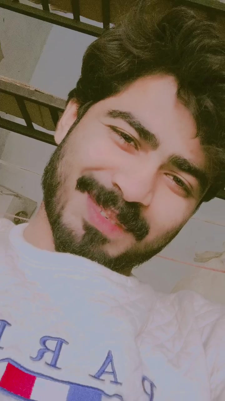 @ملک عظیم اعوان &hearts;️🥀