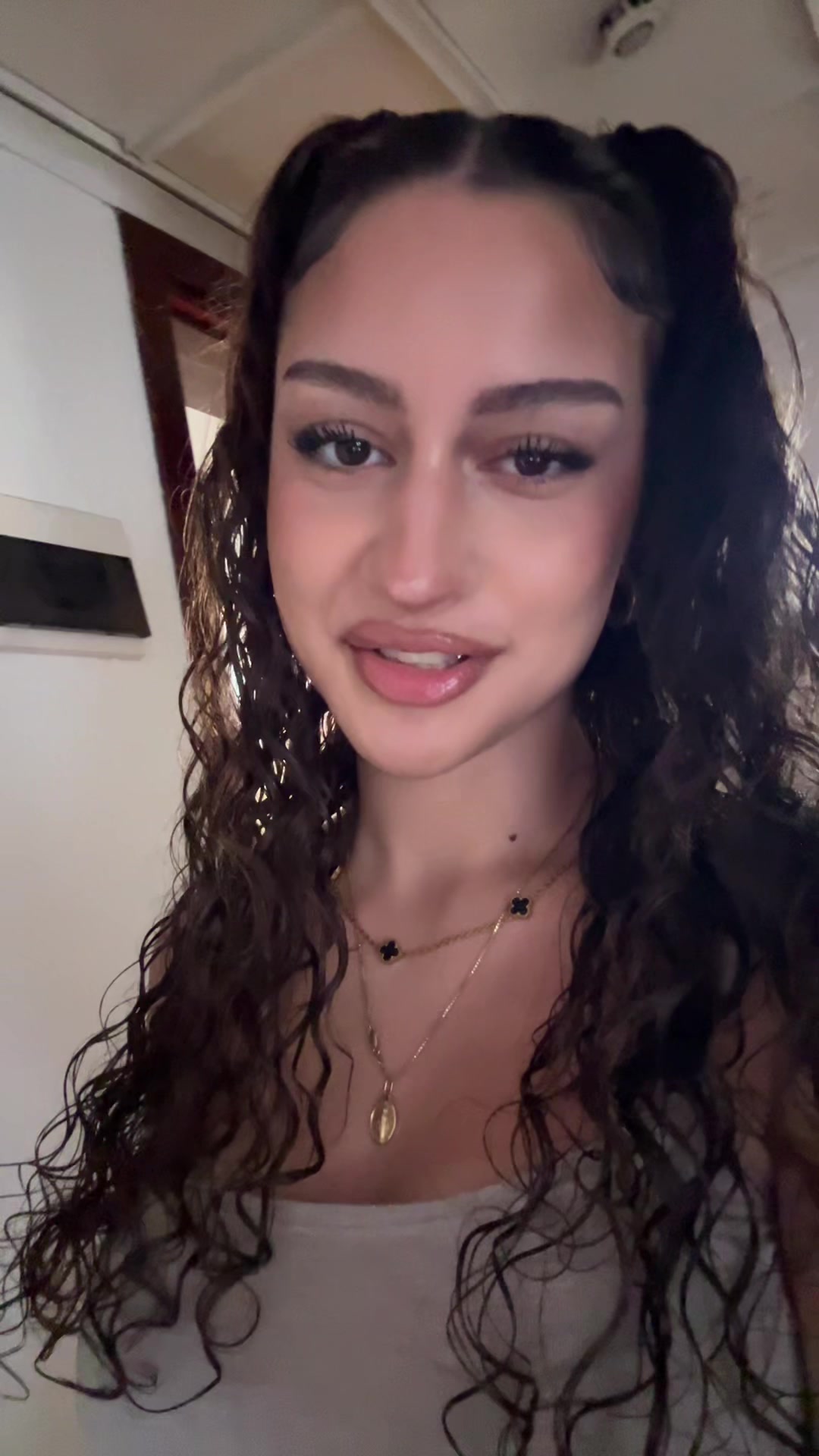 @𝓛𝓾🌺