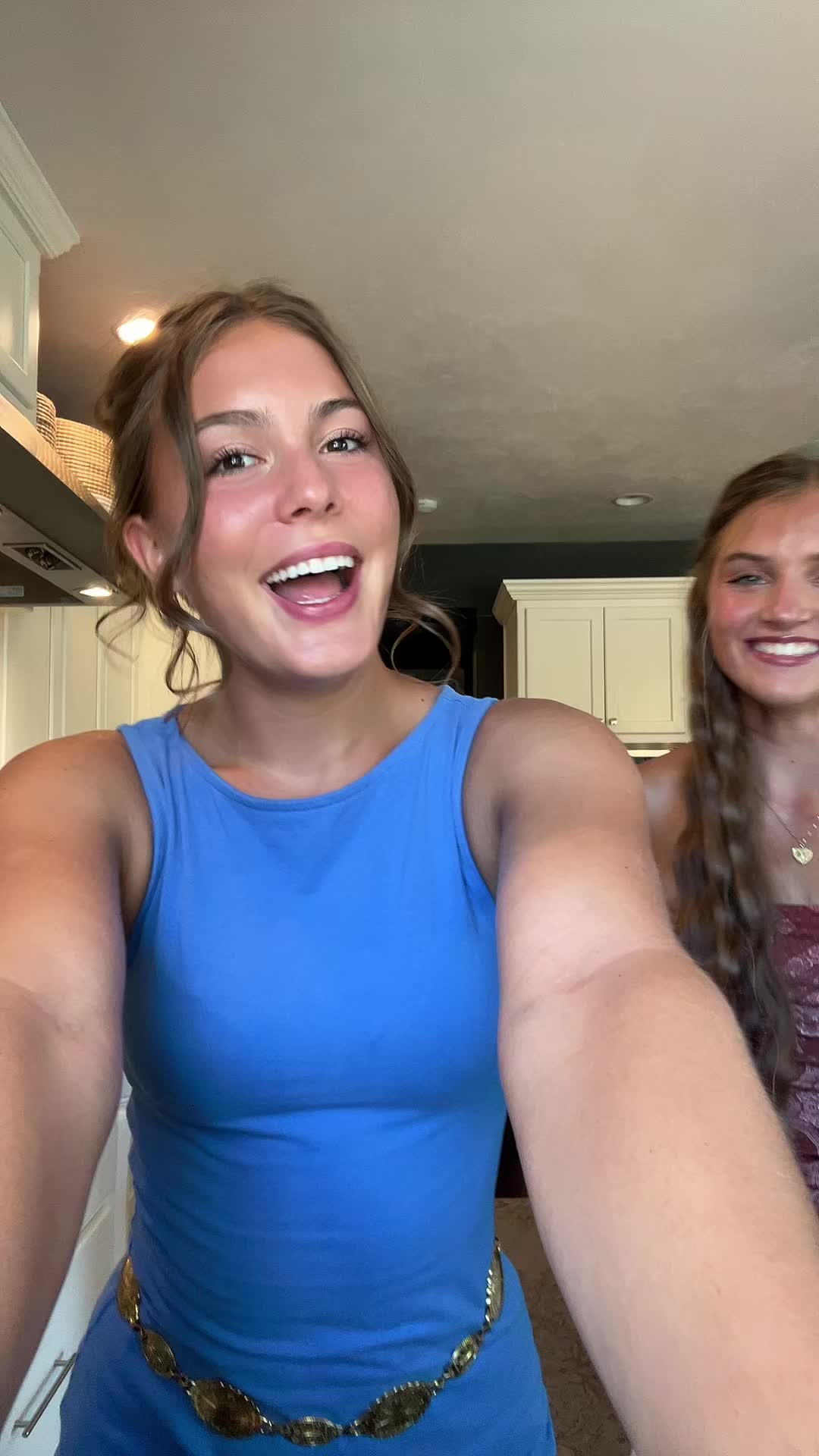 @ella!