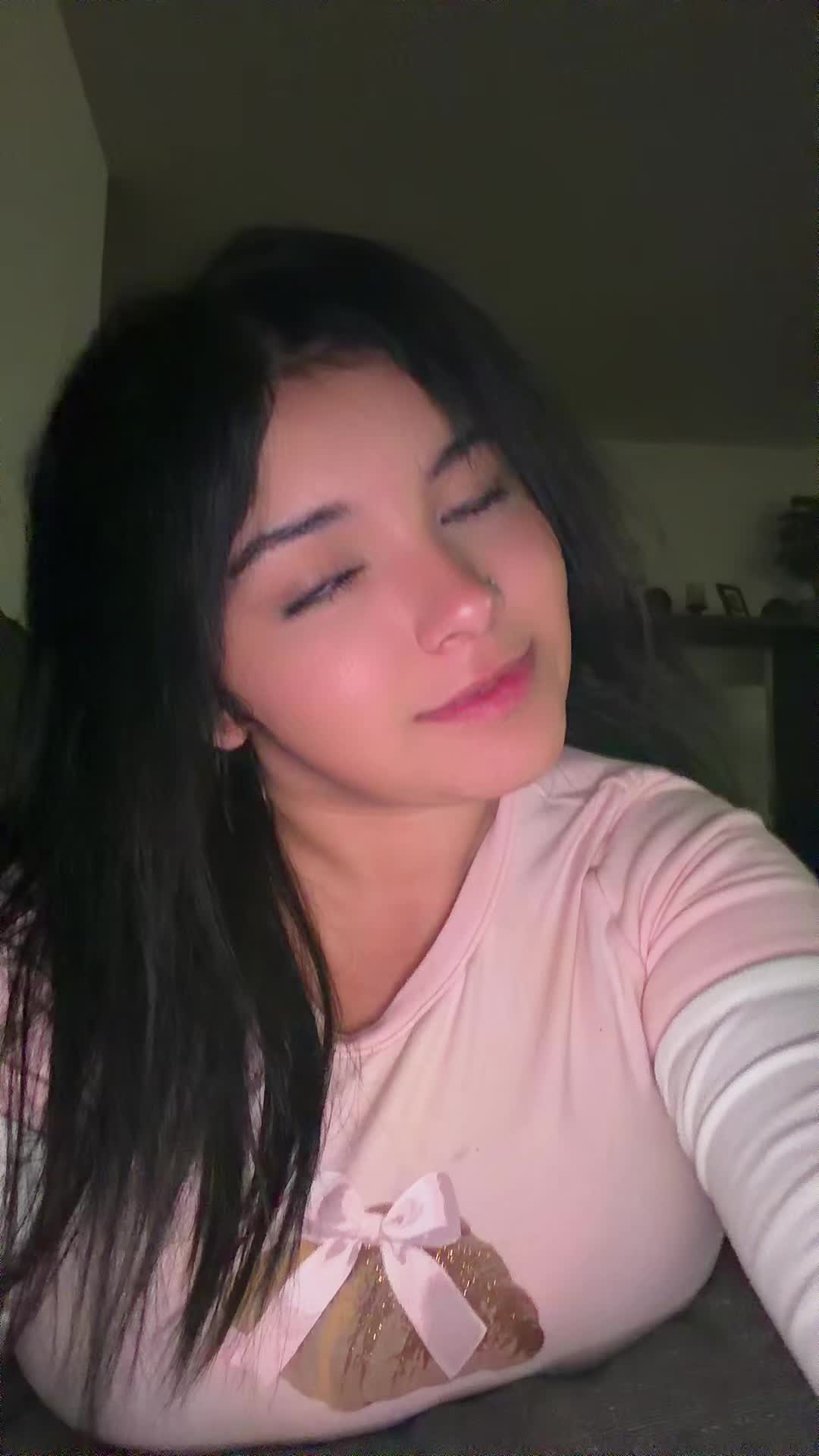 @arielala