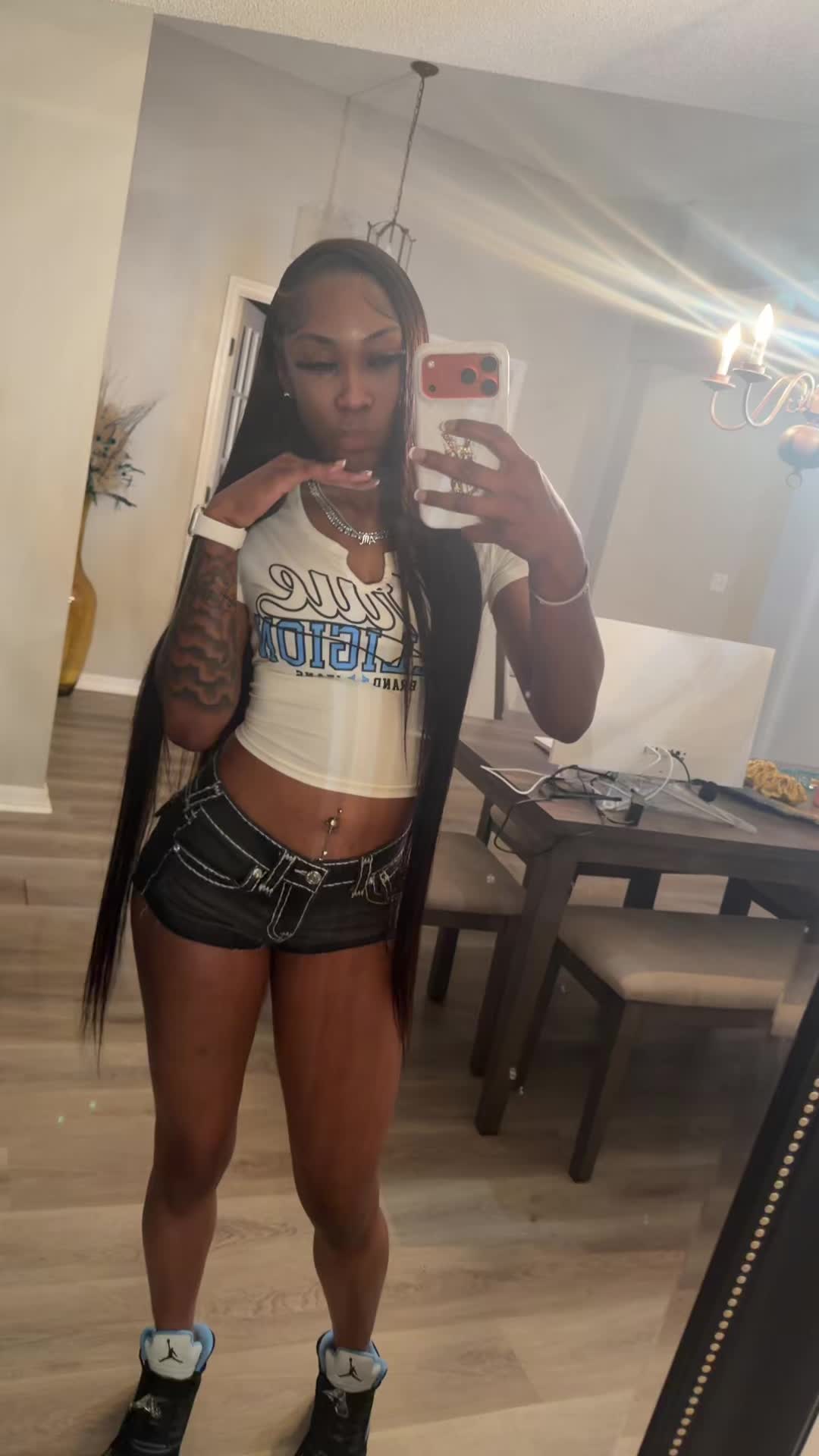 @Mon&rsquo;e