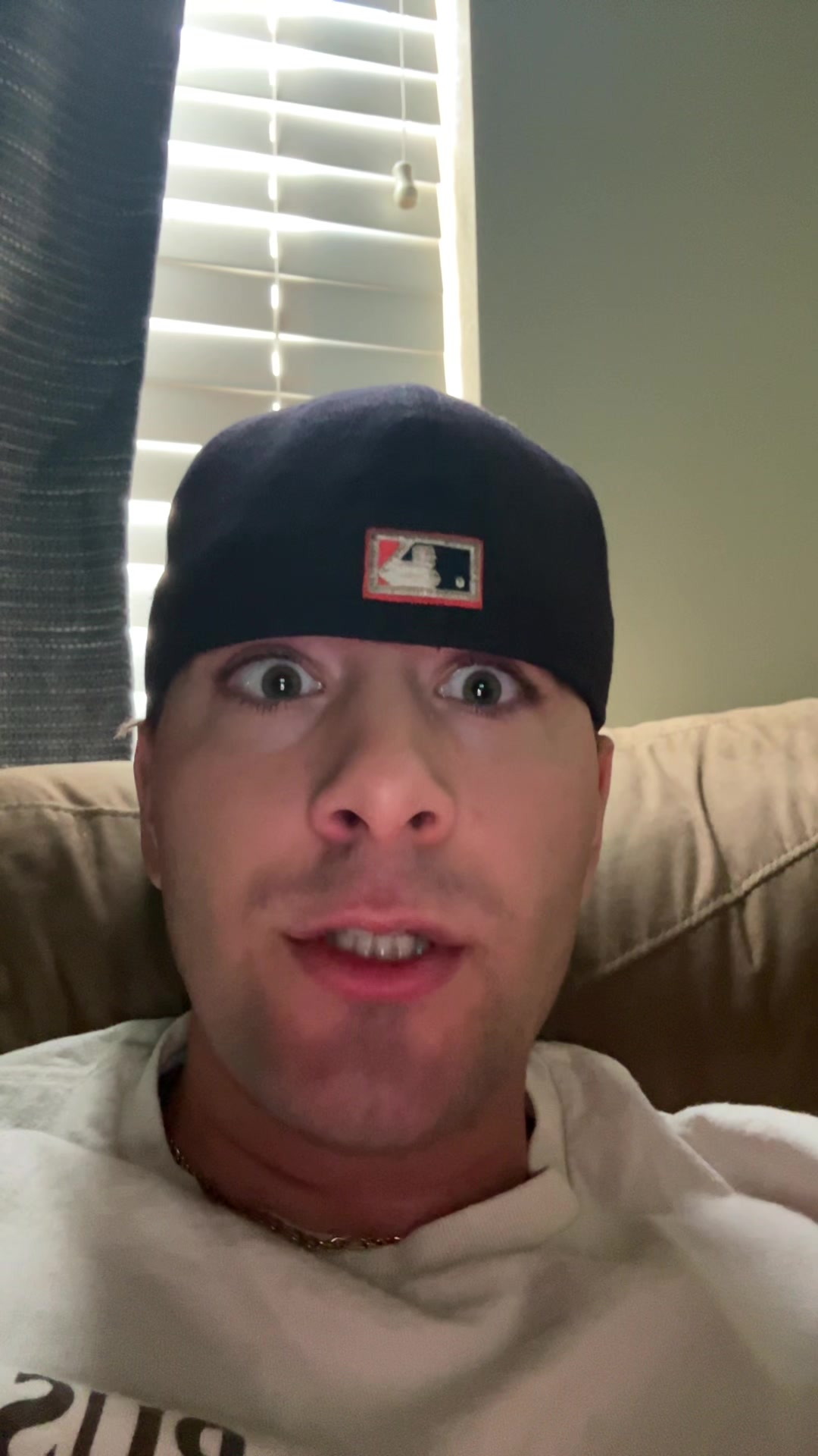 @CARSONGOESPUNK