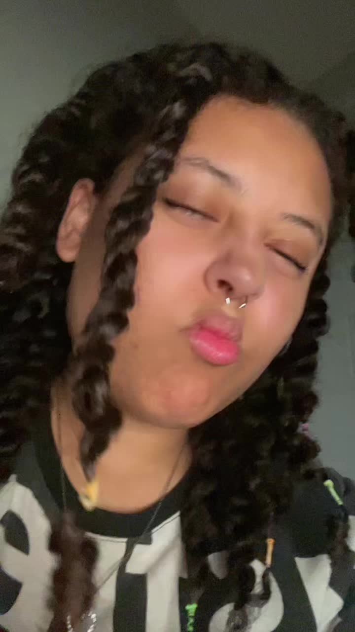 @𝑀𝒾𝓈𝓈 𝒦