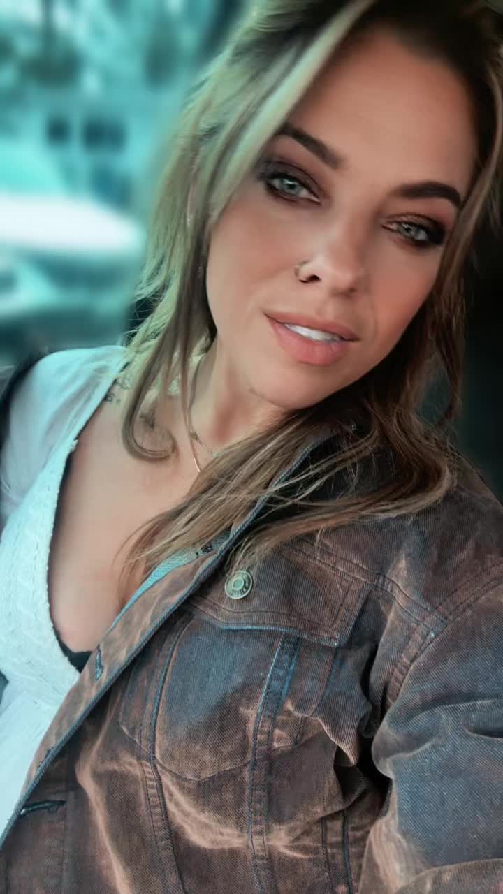 @ashlee ann ⊹ ࣪ ˖