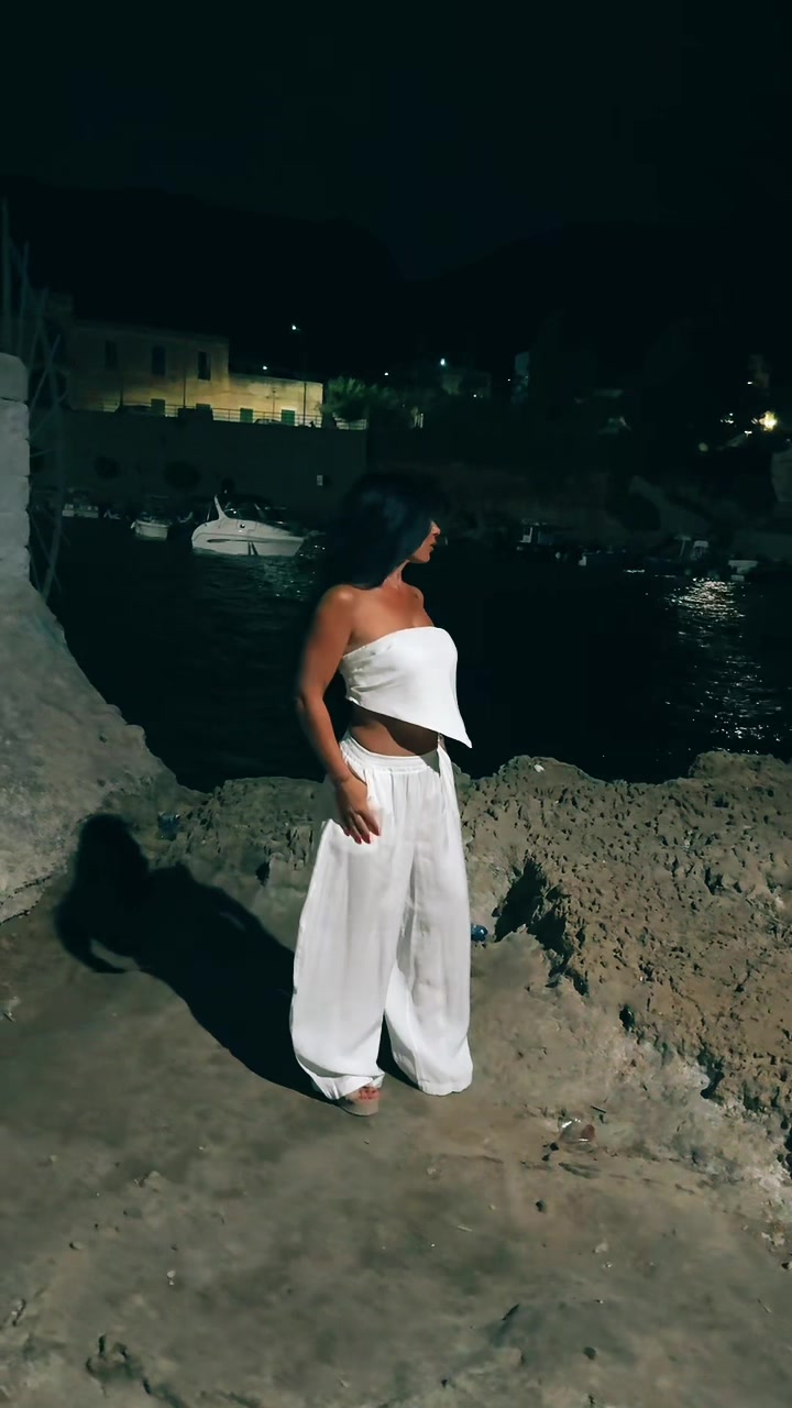 @_Dina_Cardone_