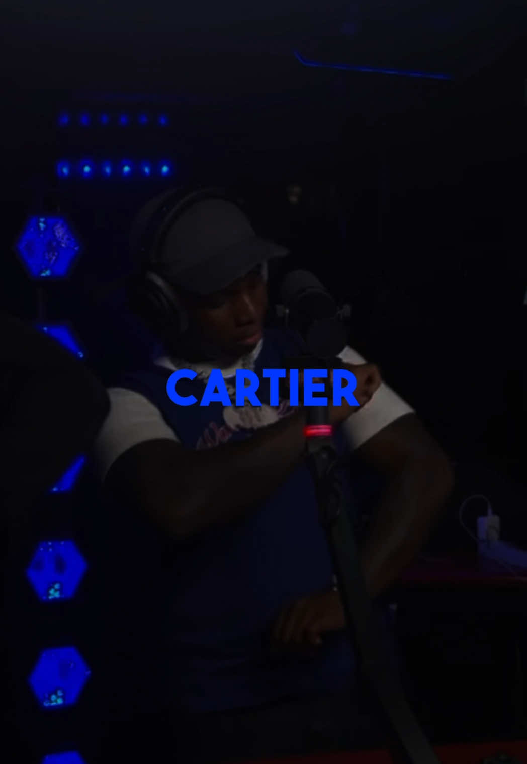 @️