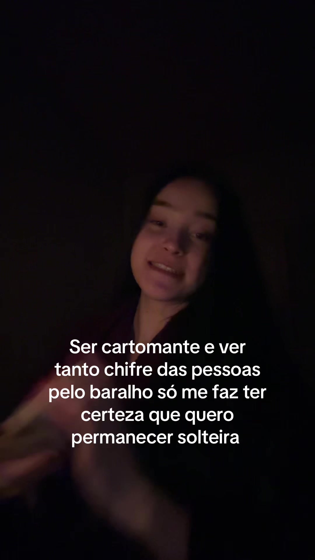 @Emy Revela 🂠 | Leituras ✧