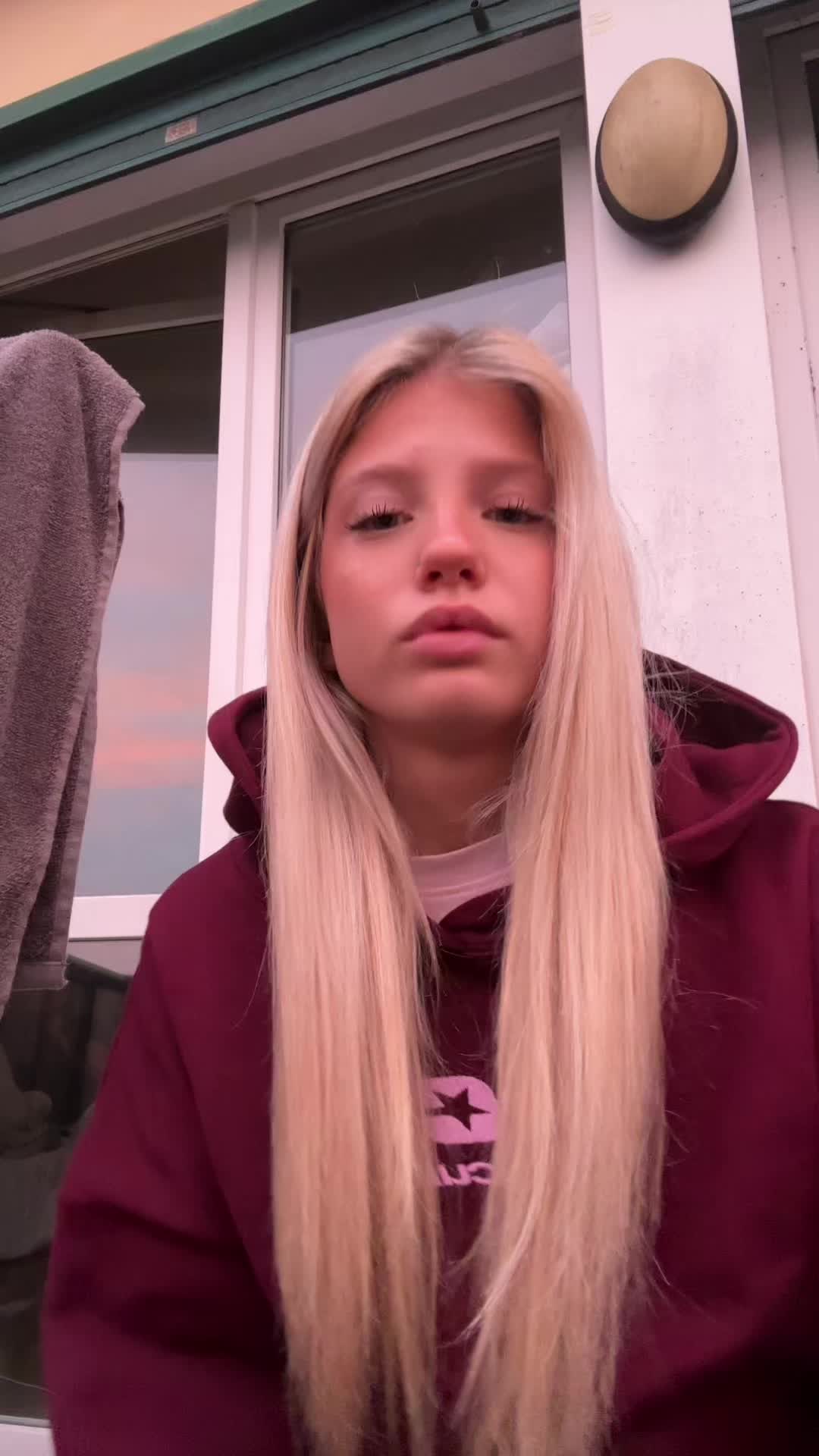 @vi