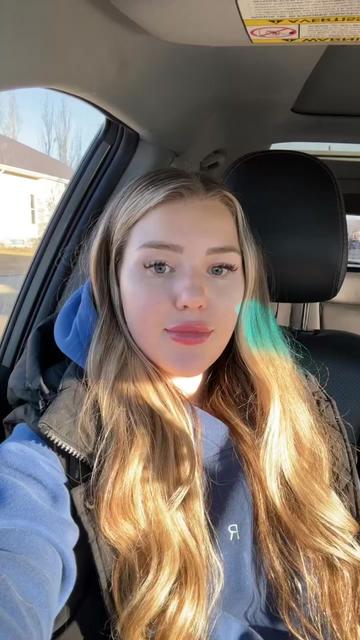 @Nexarina (Mikayla Balfour)
