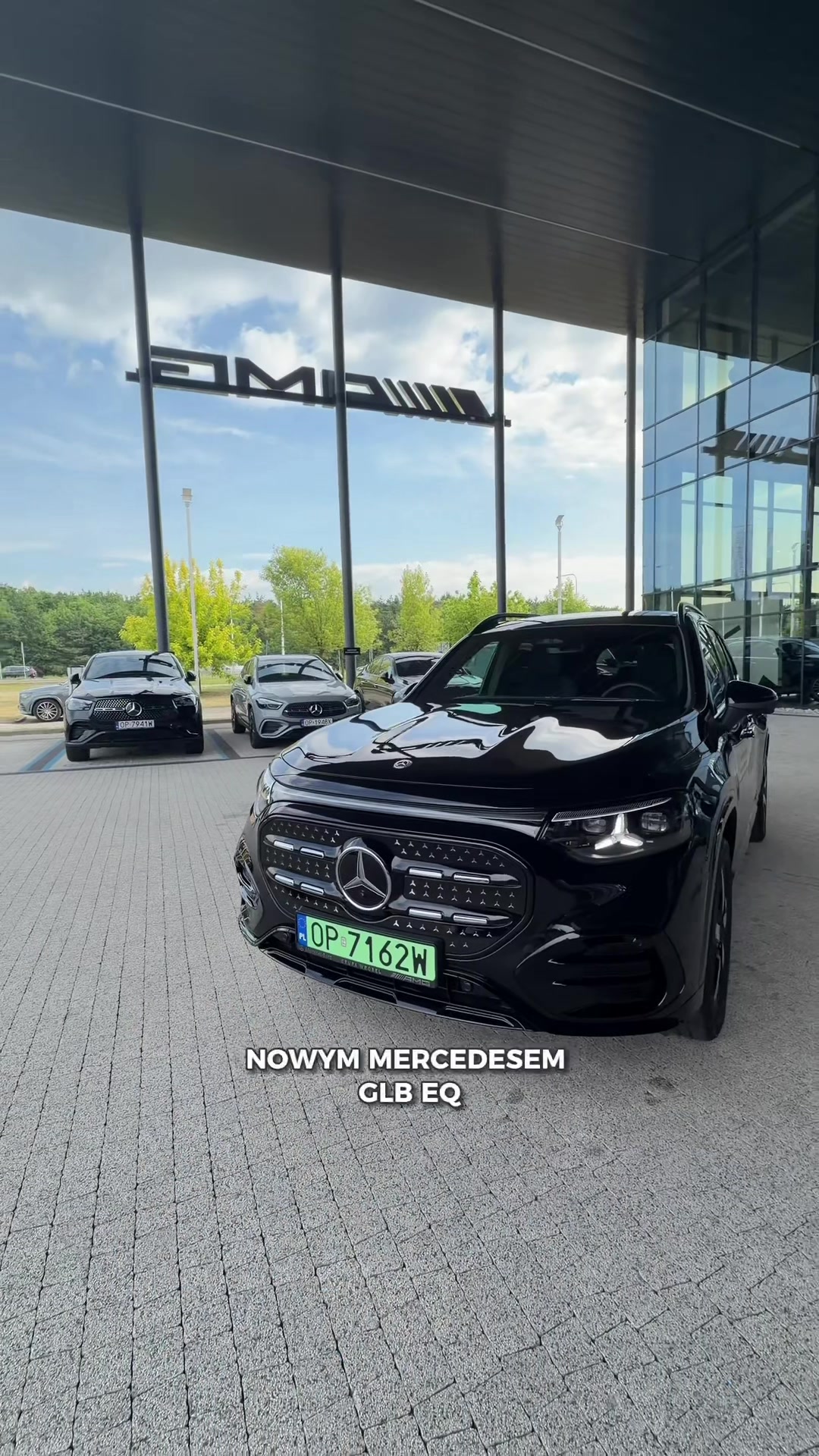 @nikola🧸