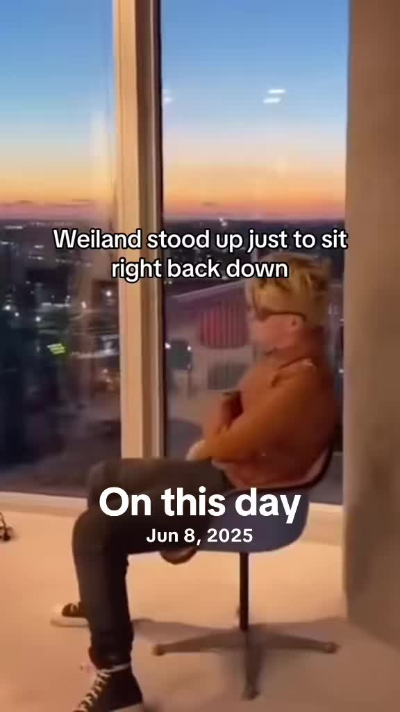 @wakeupclapped