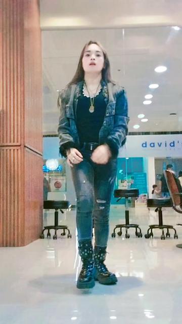 @PRINCESSKHRIZ💙SENTIQUEEN🖤🤍