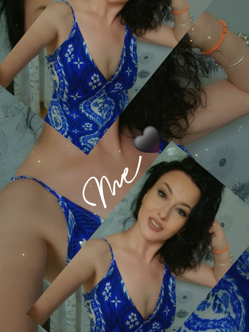 @👑𝕼𝖚𝖊𝖊𝖓 𝖔𝖋 𝕳𝖊𝖆𝖗𝖙𝖘