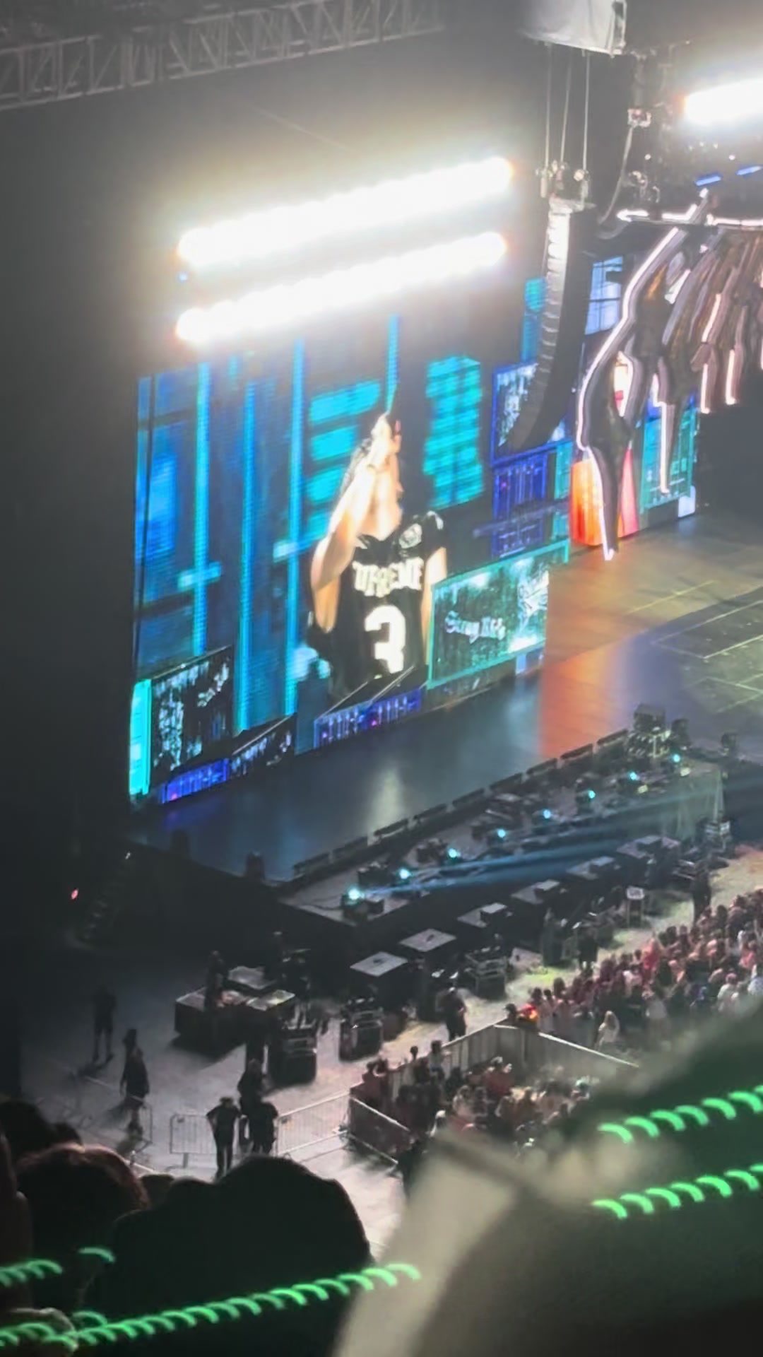 @LoveLee.Yongbok | saw skz 6/14