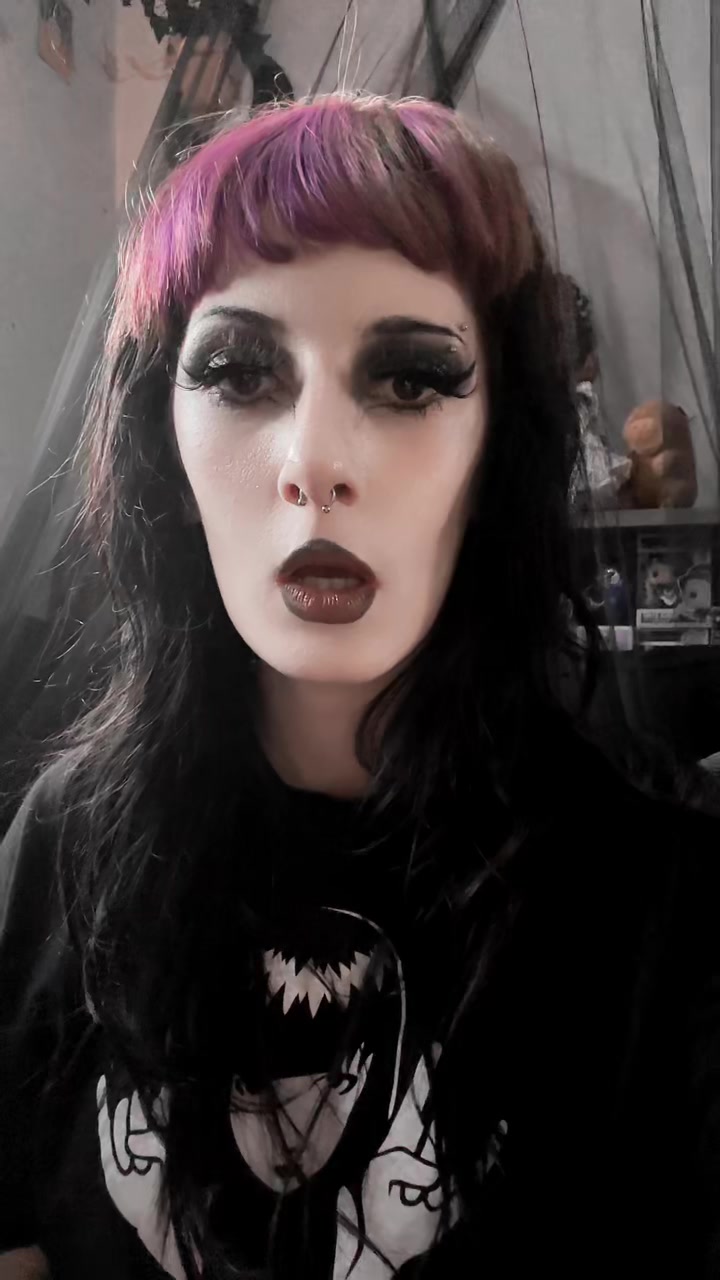 @ᴀʟᴇx☥