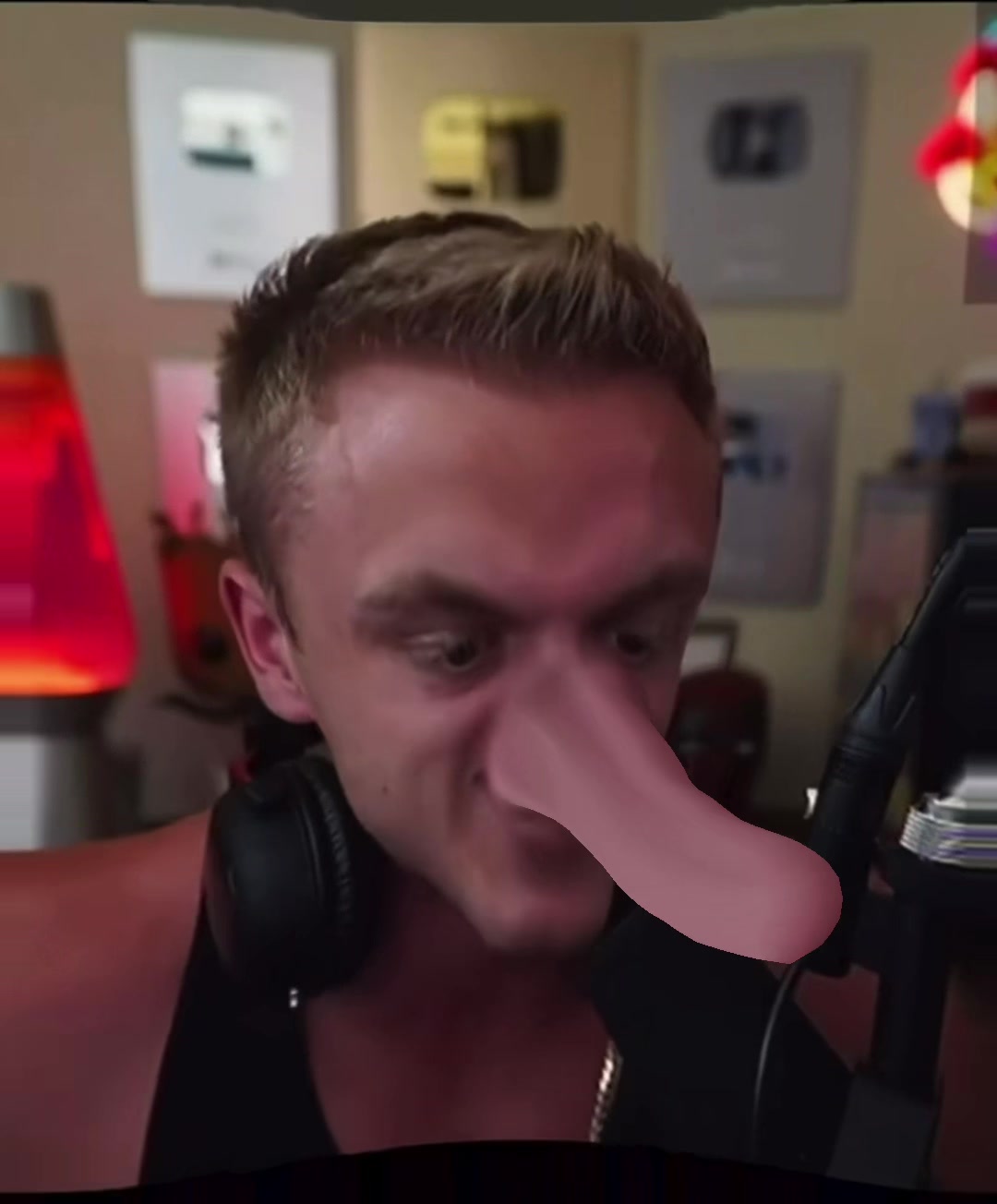 @Julian™