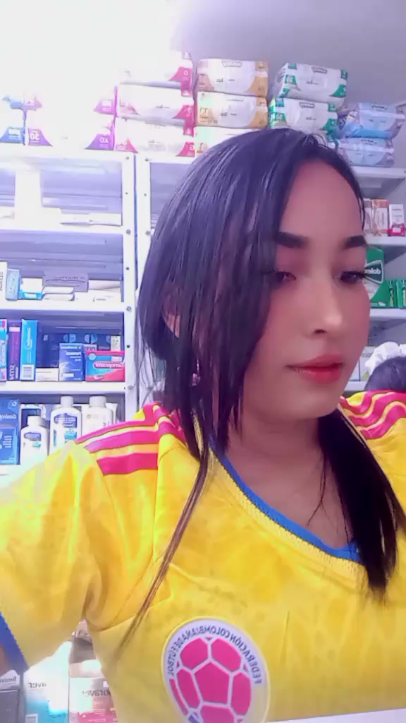 @Niyereth R.✨