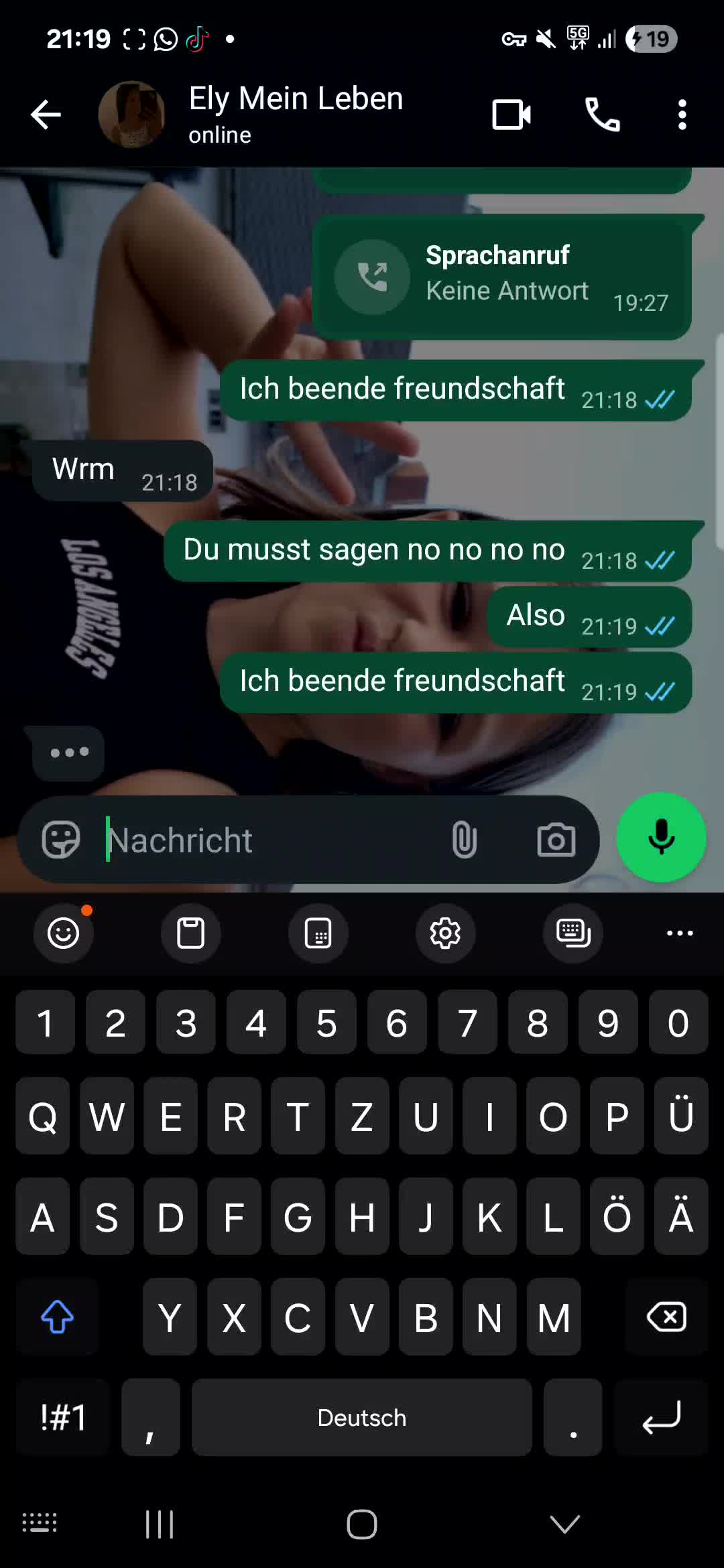 @zoeyzo