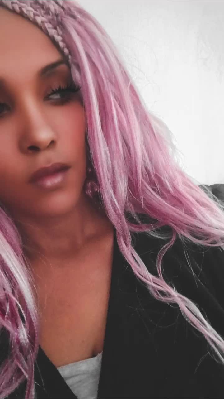@Frankfurt Lady💋💋💜💜