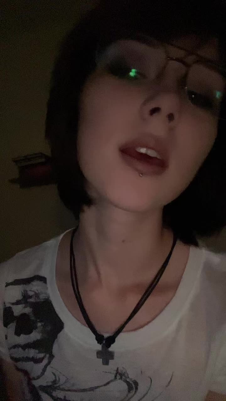 @𝔴𝔥𝔦𝔰