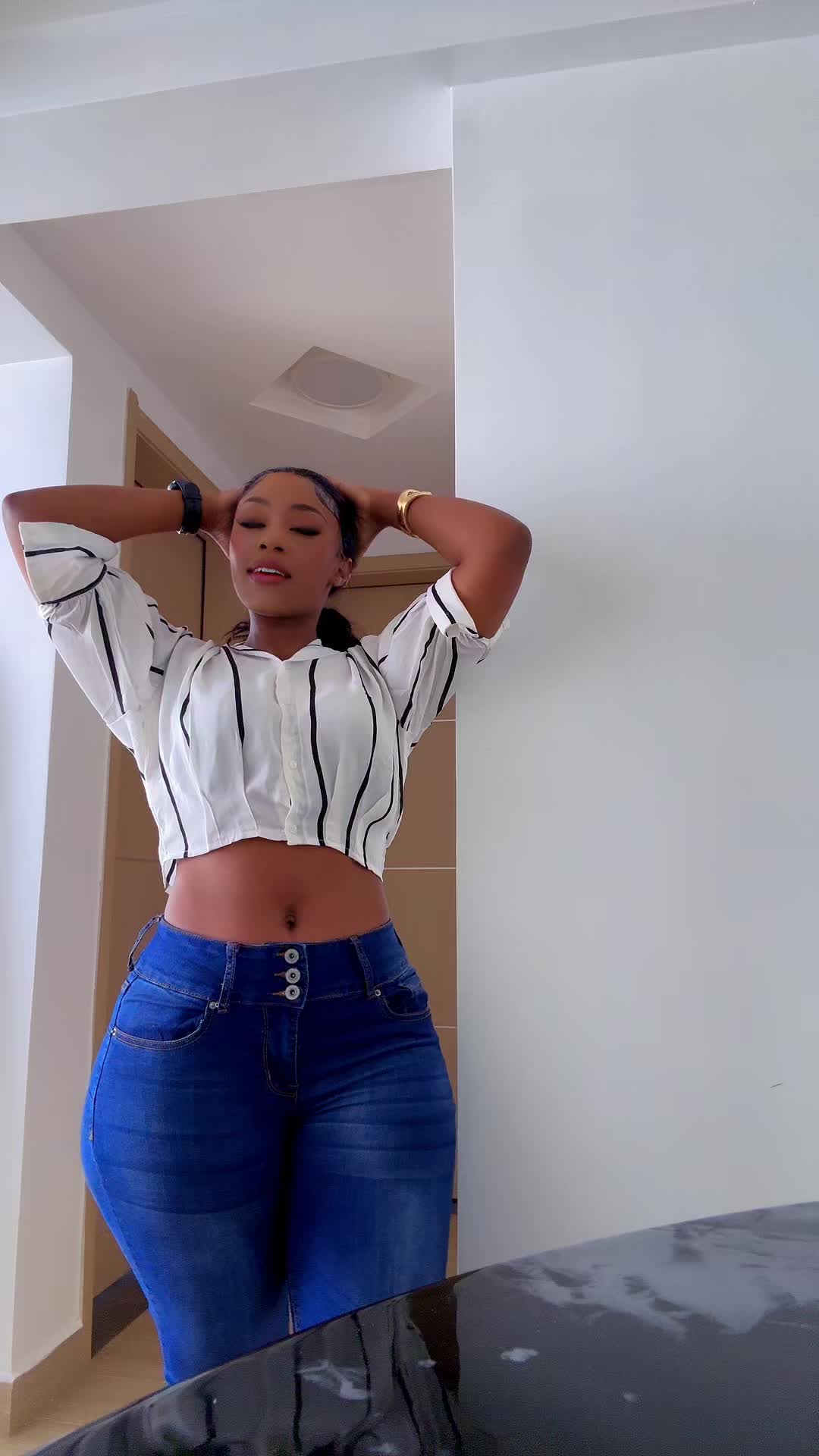 @thee.bomb_ke