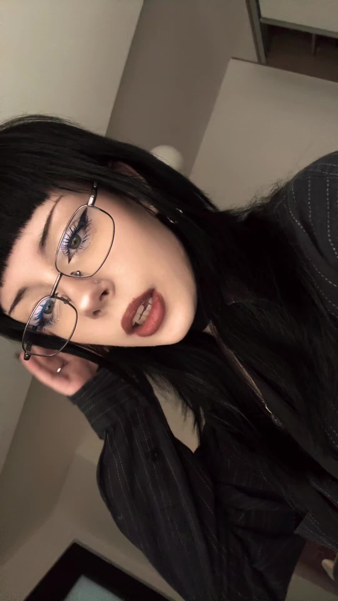 @⛧